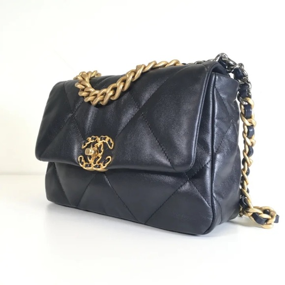 Chanel 19 flap bag medium - Picture 3 of 4